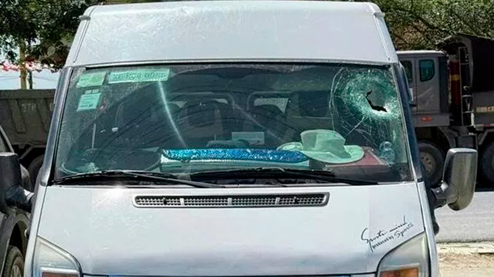 Российскую туристку убило камнем, вылетевшим из грузовика