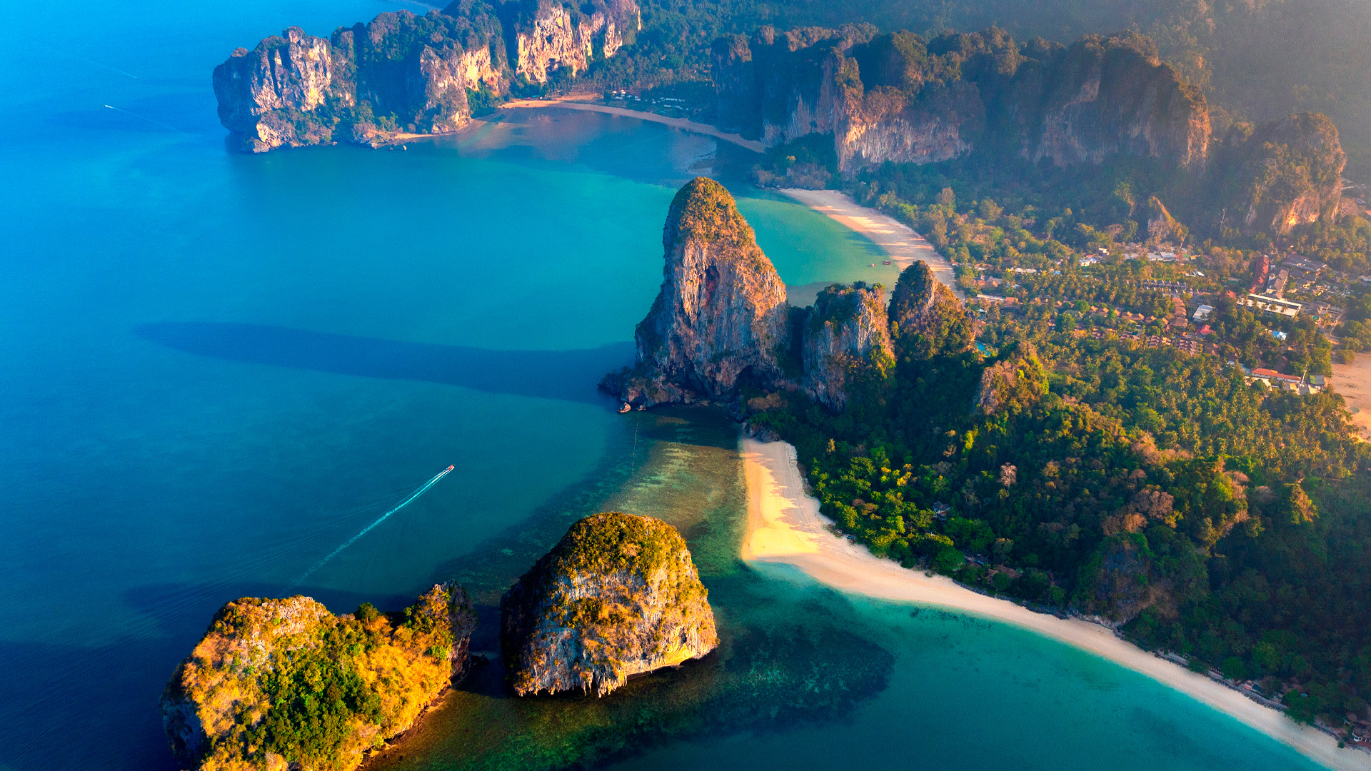 Таиланд, Вьетнам и ОАЭ возглавили рейтинг новогодних направлений у новосибирцев