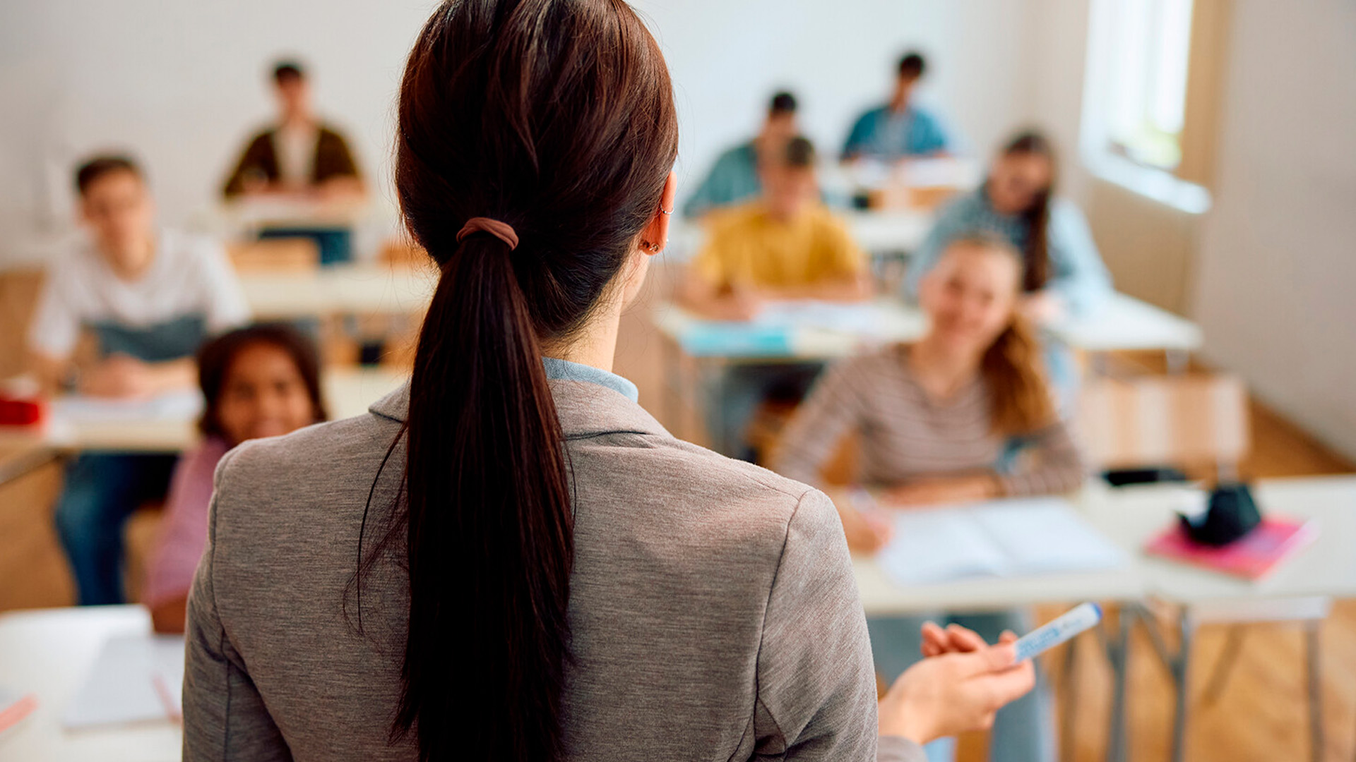 Сделать учителей неприкосновенными предложили в Госдуме