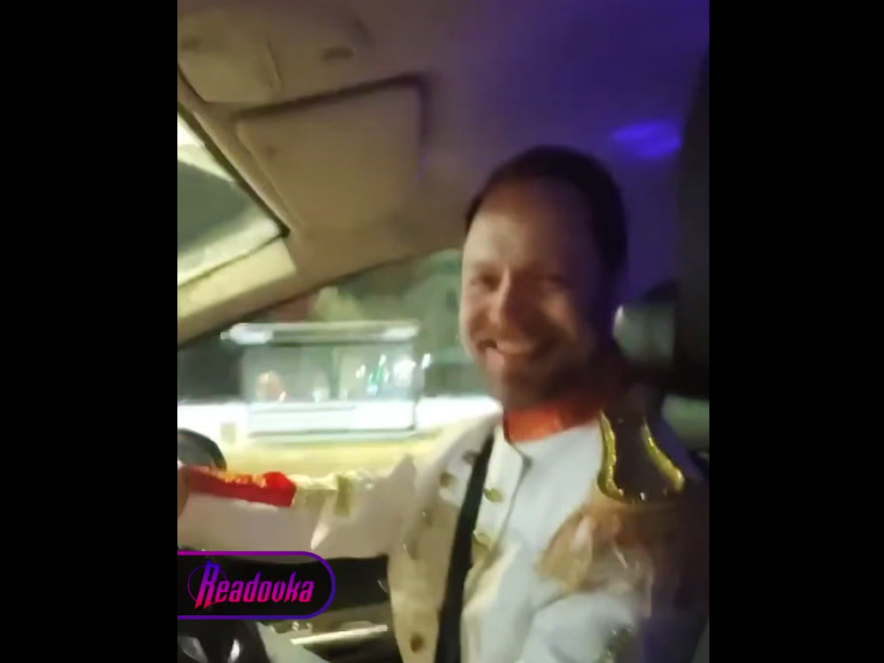 Женщина в Санкт-Петербурге встретила «императора Николая II»