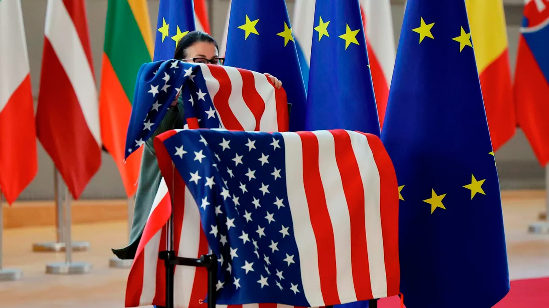 Политолог объяснил, к чему может привести конфронтация Трампа с Евросоюзом