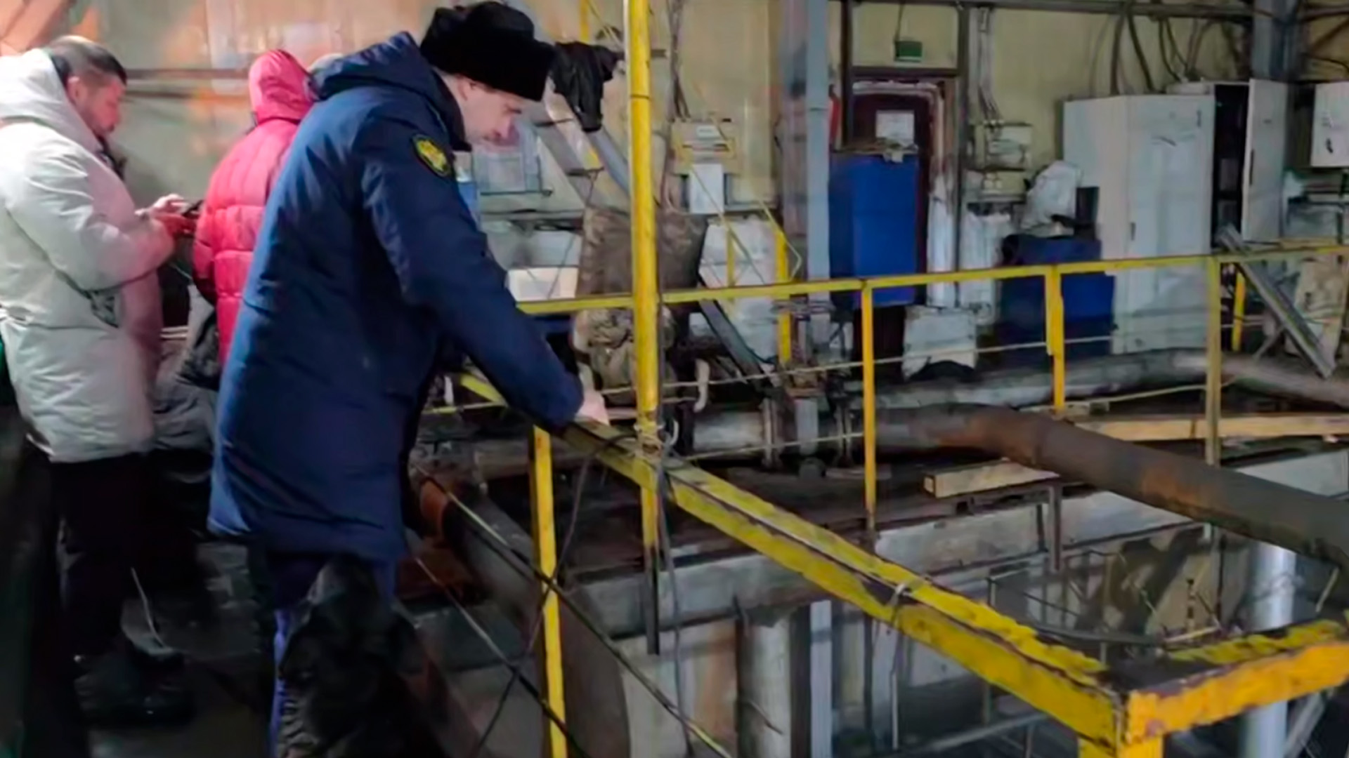 Жители поселка в Хабаровском крае остались без воды и отопления из-за аварии