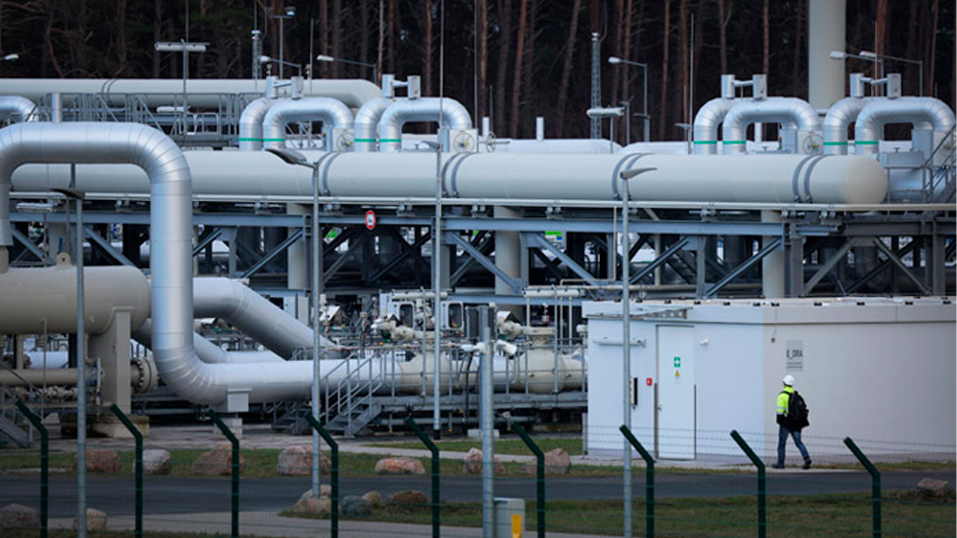 Совет ЕС решил полностью запретить газ из России