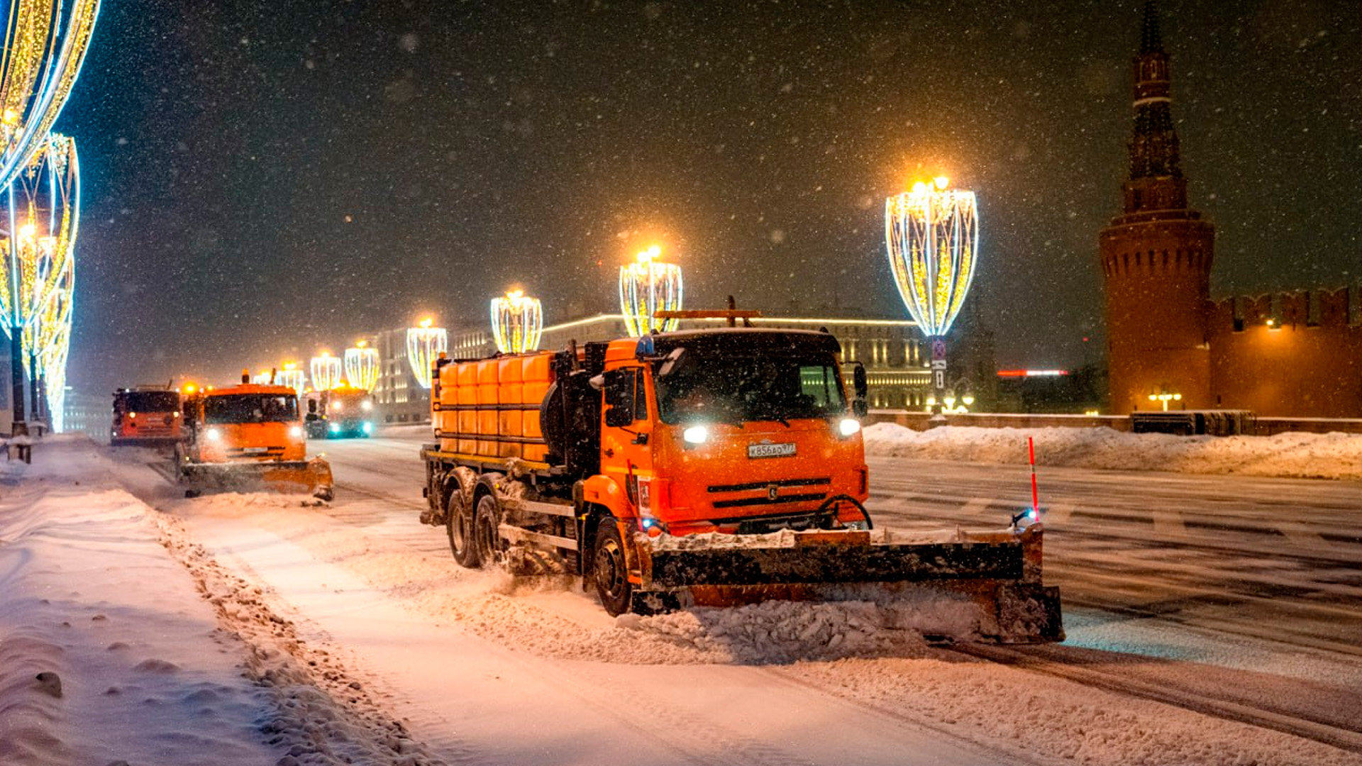 Городские службы Москвы ведут мониторинг состояния дорог