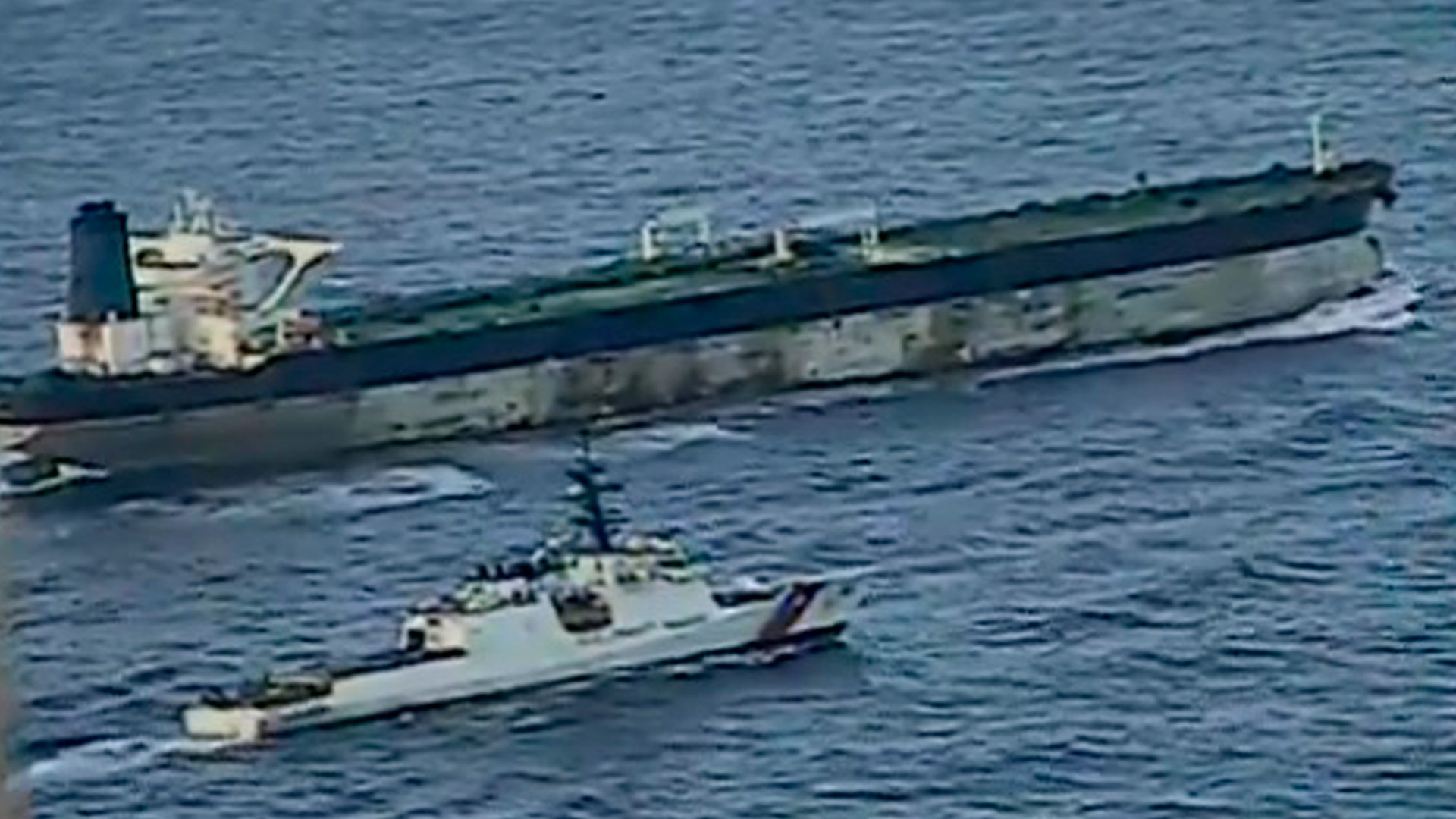 Американские военные сняли на видео захват танкера «Маринера»