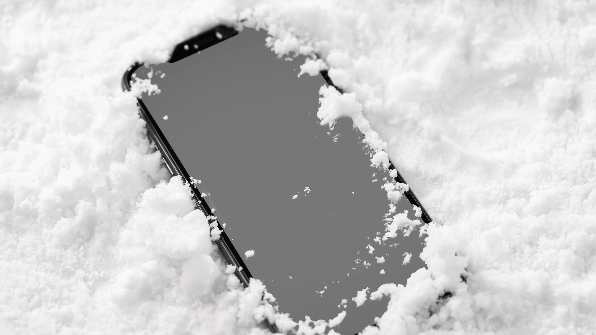 Как мороз влияет на смартфоны и что делать при попадании в снег, объяснил эксперт