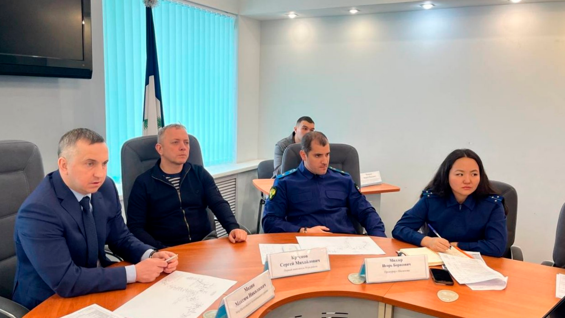 Разрыв трубы оставил улицы Шелехова без воды
