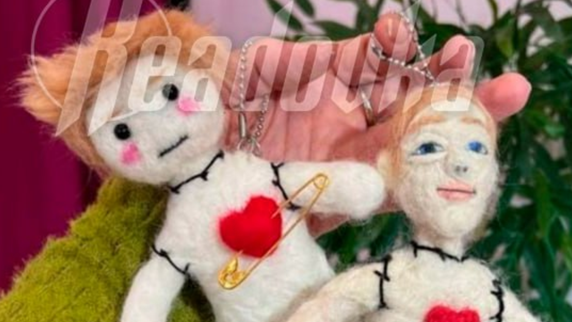 Мастер-класс по созданию кукол вуду в виде бывших организовала московская бабушка