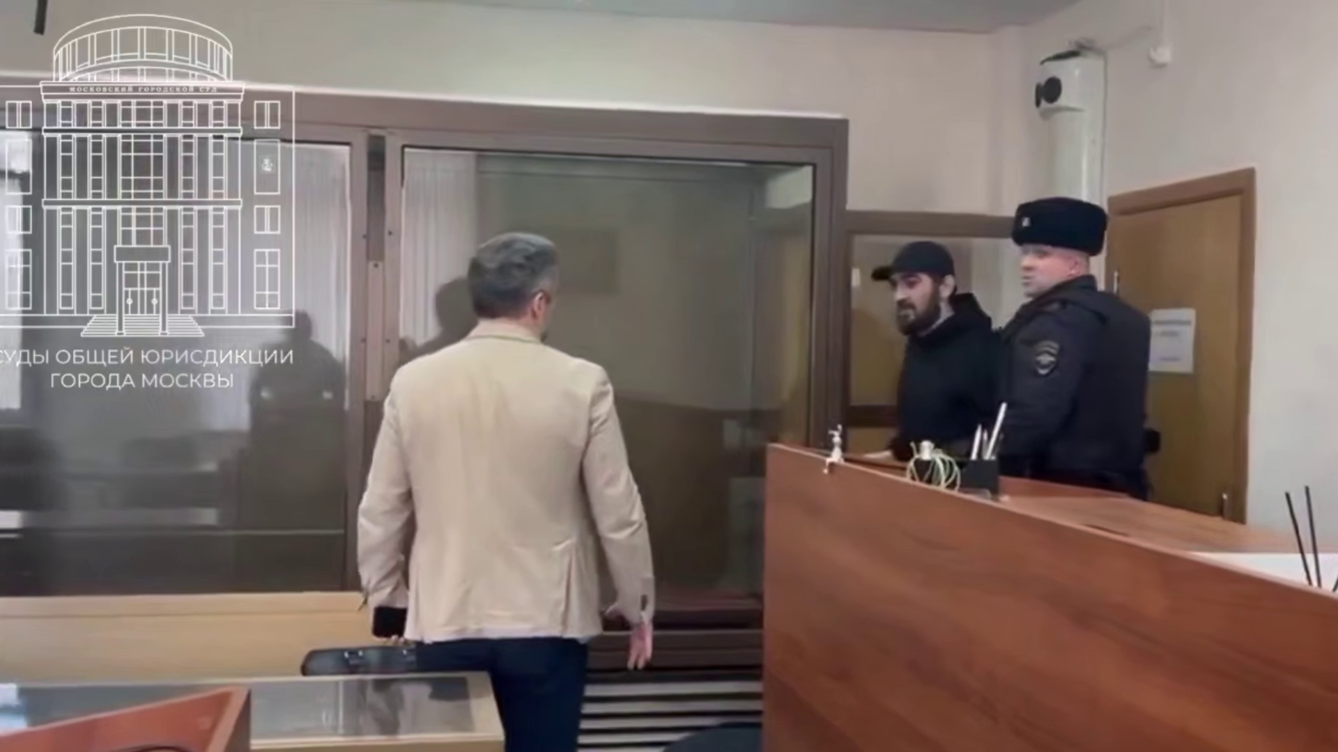 Боец ММА Исмаилов получил 1,5 года исправительных работ за отработку ударов на памятнике ветеранам МЧС