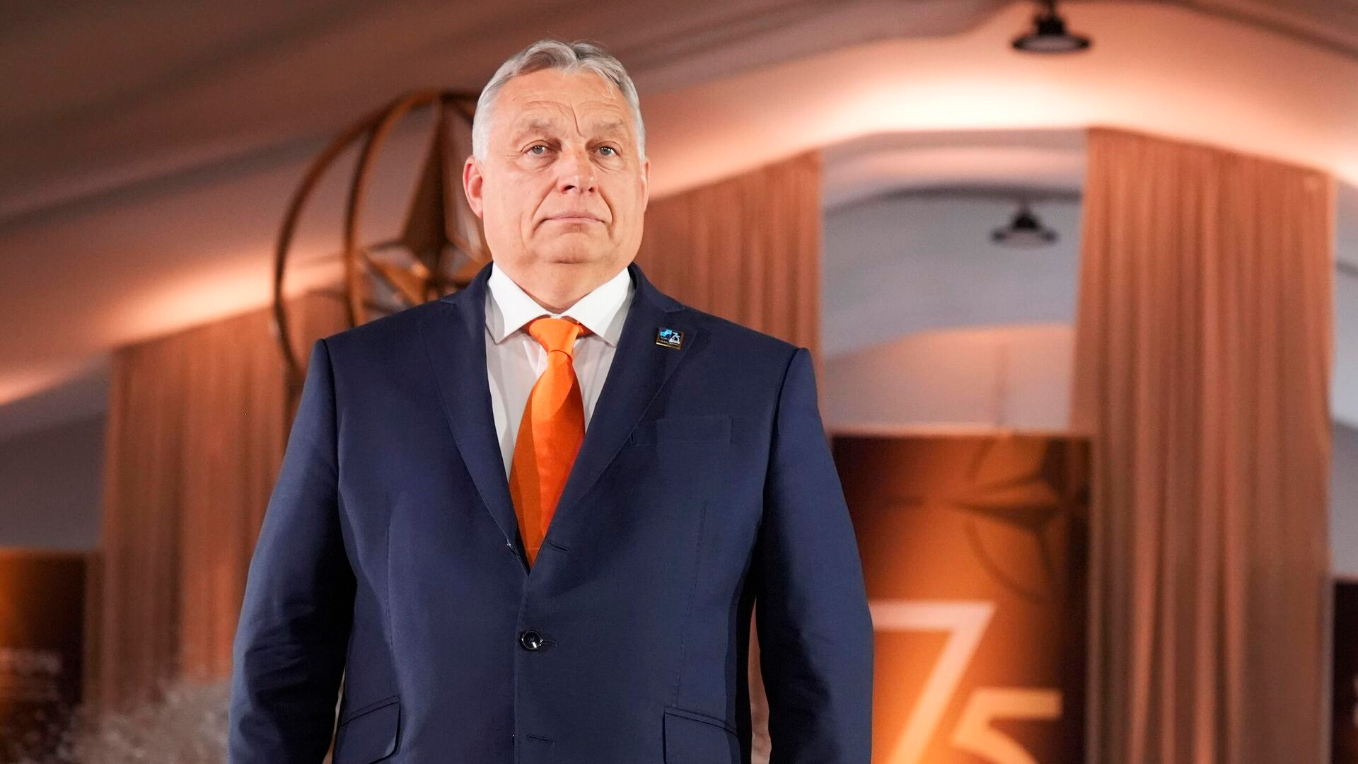 Евросоюз приготовил сценарии на случай победы Орбана