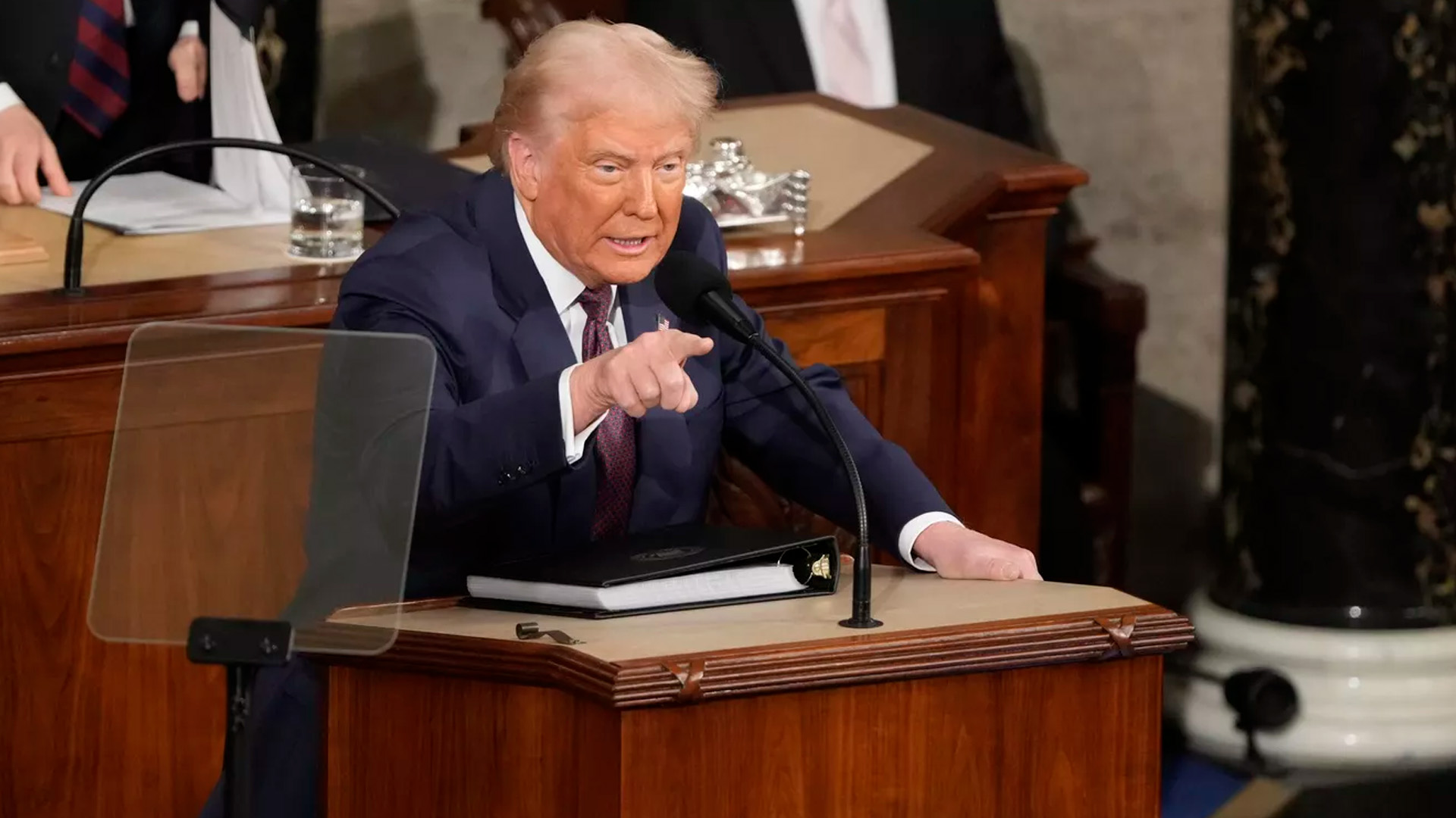 Трамп объявил демократов главным врагом США