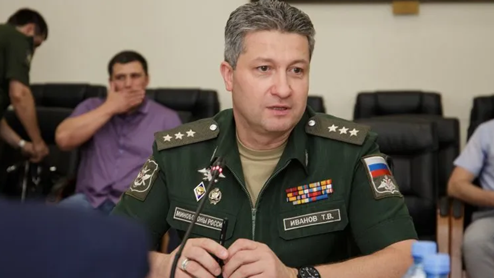 С экс-замминистра обороны Иванова начали взыскивать более 4 млрд рублей