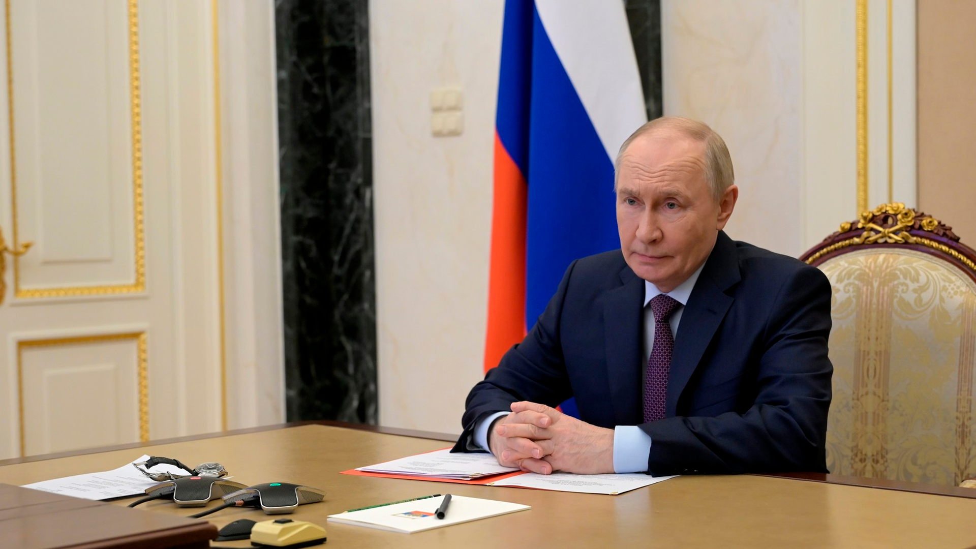 Немецкие СМИ: ФРГ должна восстановить диалог с Путиным