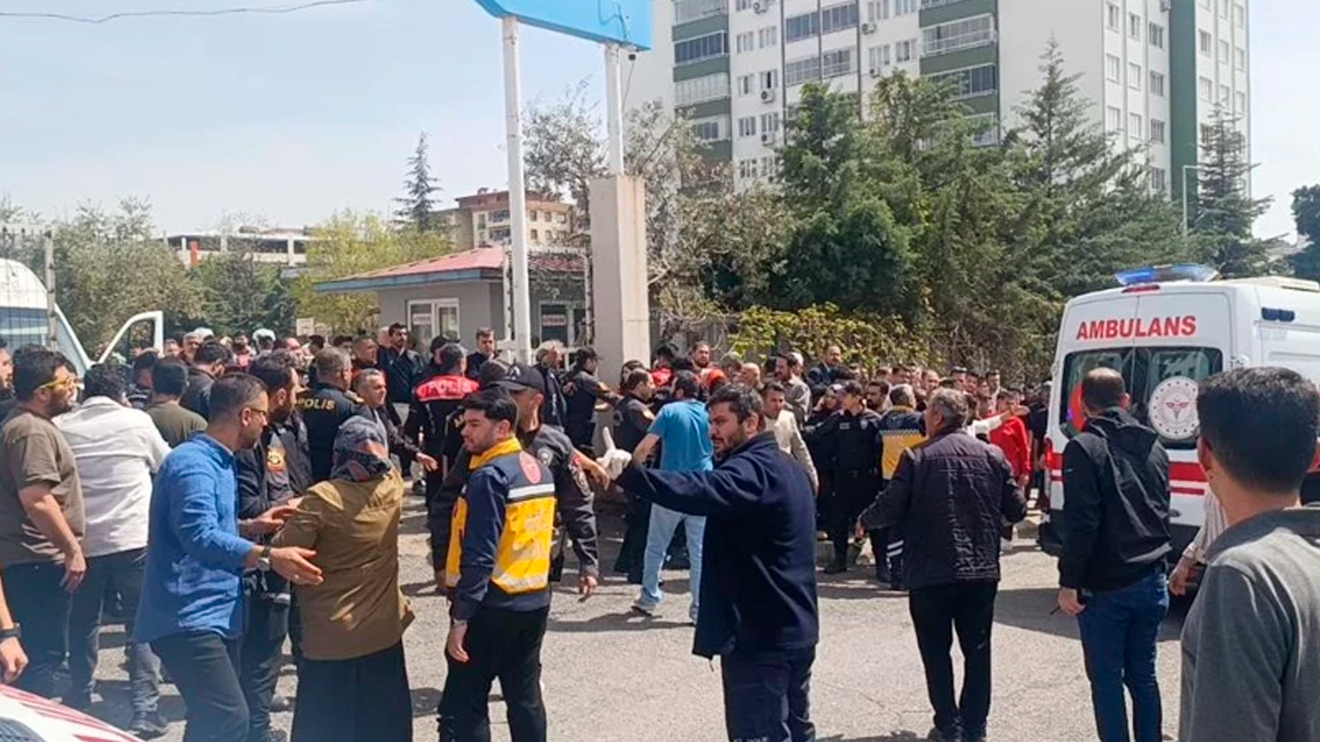 Стрельба в школе вновь произошла в Турции