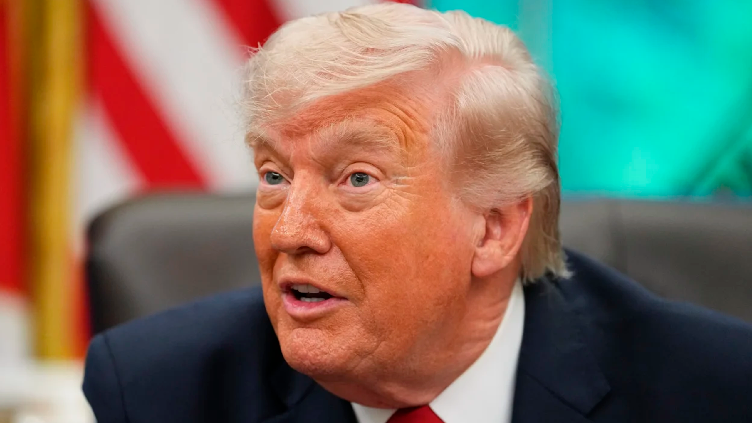 Трамп заявил о военном поражении Украины, но СМИ сочли это оговоркой