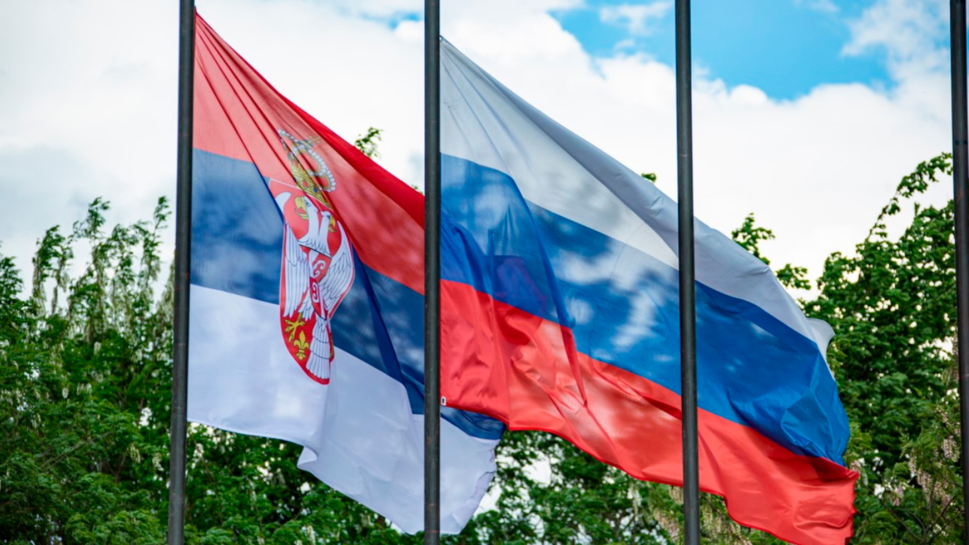 ЕС захотел лишить Сербию 1,5 млрд евро из-за связей с Россией