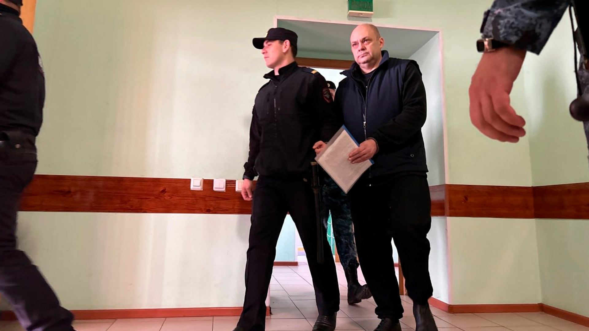 15 лет колонии запросило гособвинение для экс-главы Курской области