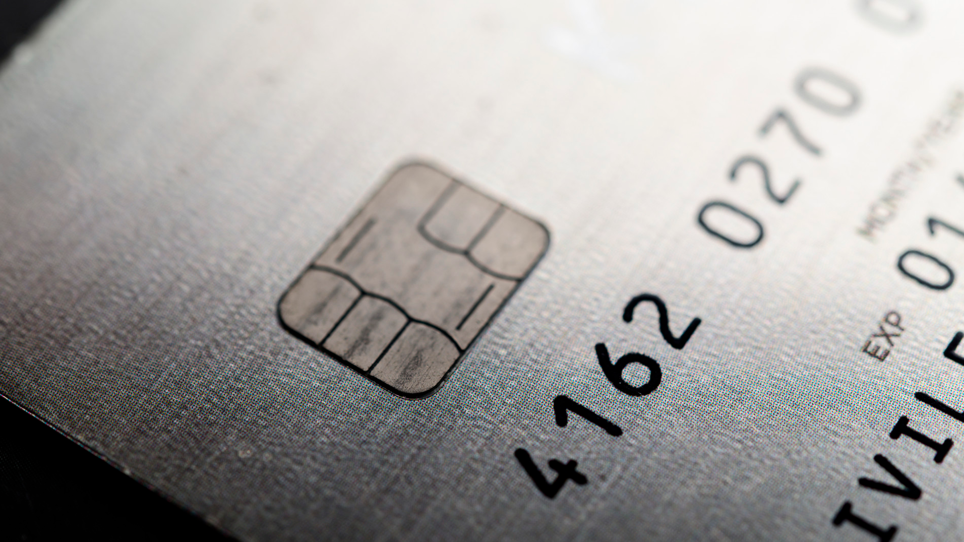 В ЦБ указали на необходимость вывода карт Visa и Mastercard из обращения в России