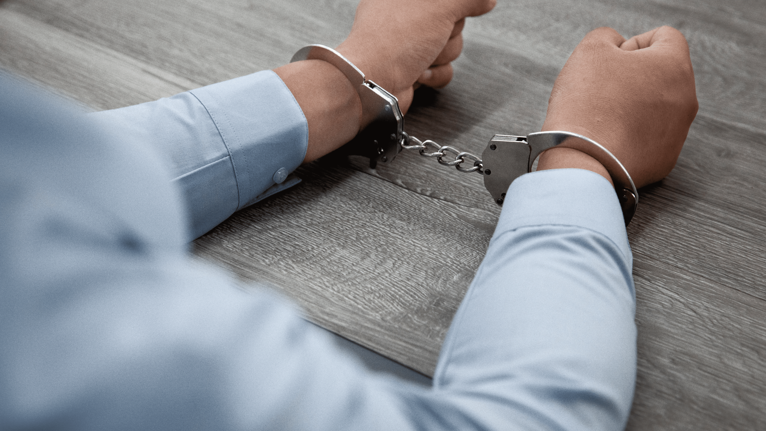 Гендиректора красноярского оборонного завода задержали за взятку