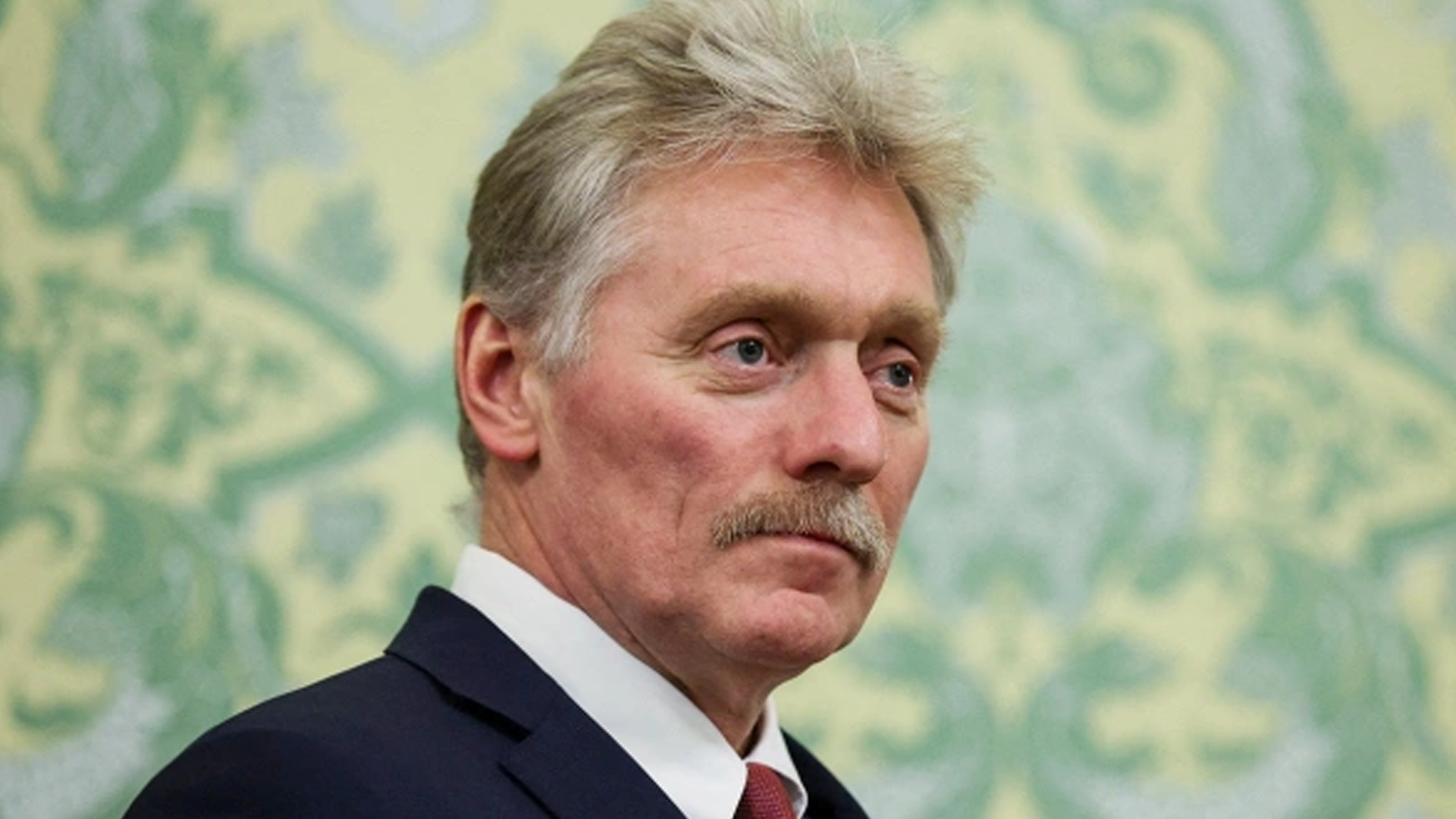 Песков опроверг информацию о запрете работы иностранных СМИ на Параде Победы
