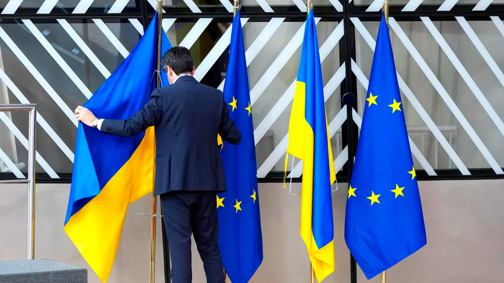 Политолог предрек, что Украина откажется от членства в ЕС без права голоса