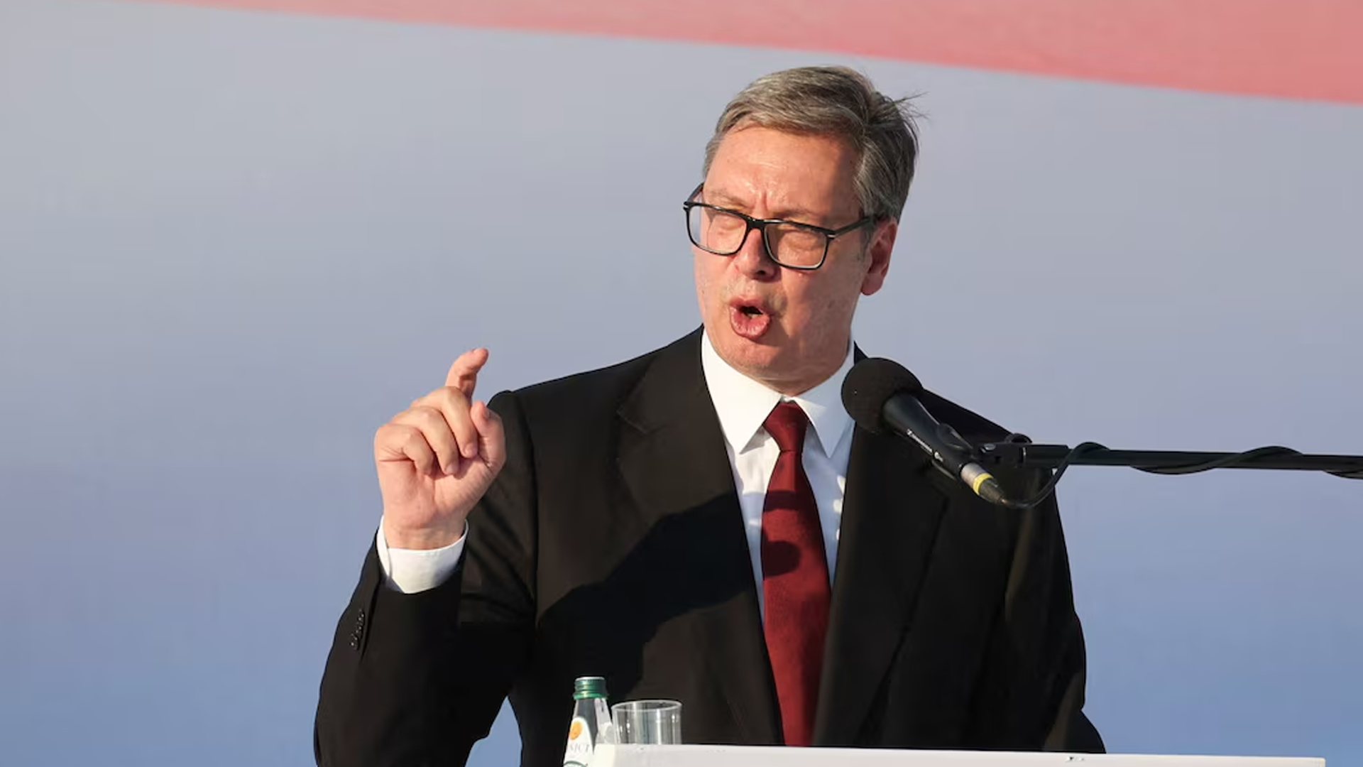 Президент Сербии заявил о желании уйти в отставку