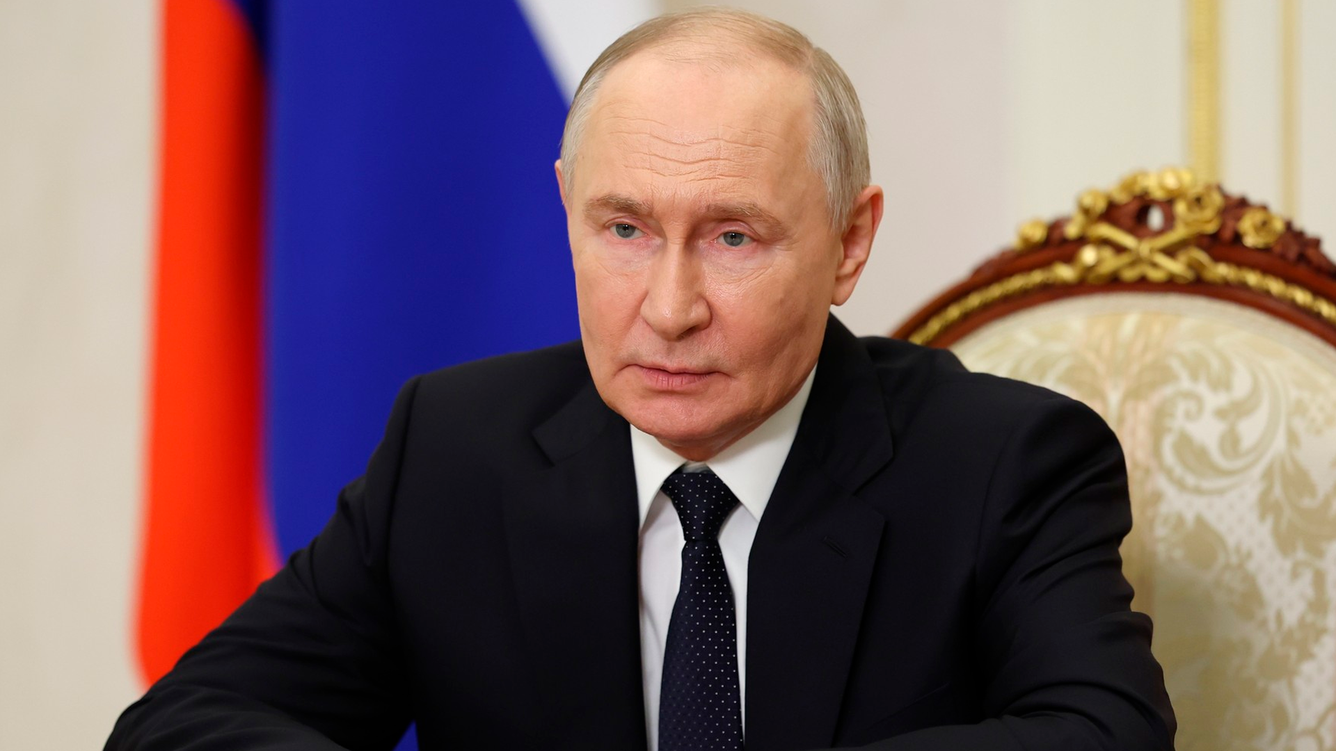 Путин призвал ускорить внедрение научных открытий в медицину