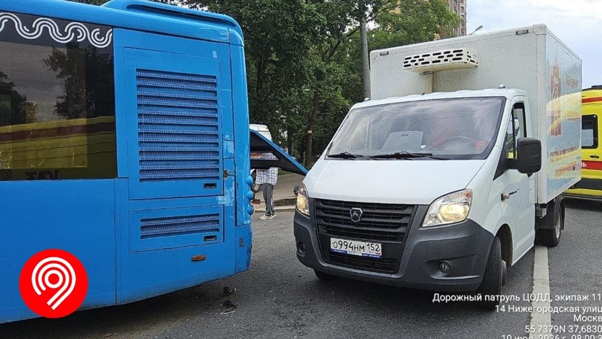В Москве произошло ДТП с участием автобуса и «Газели»
