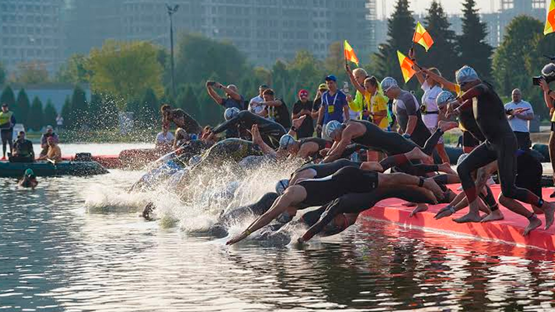 Российским спортсменам разрешили вернуться на соревнования Ironman