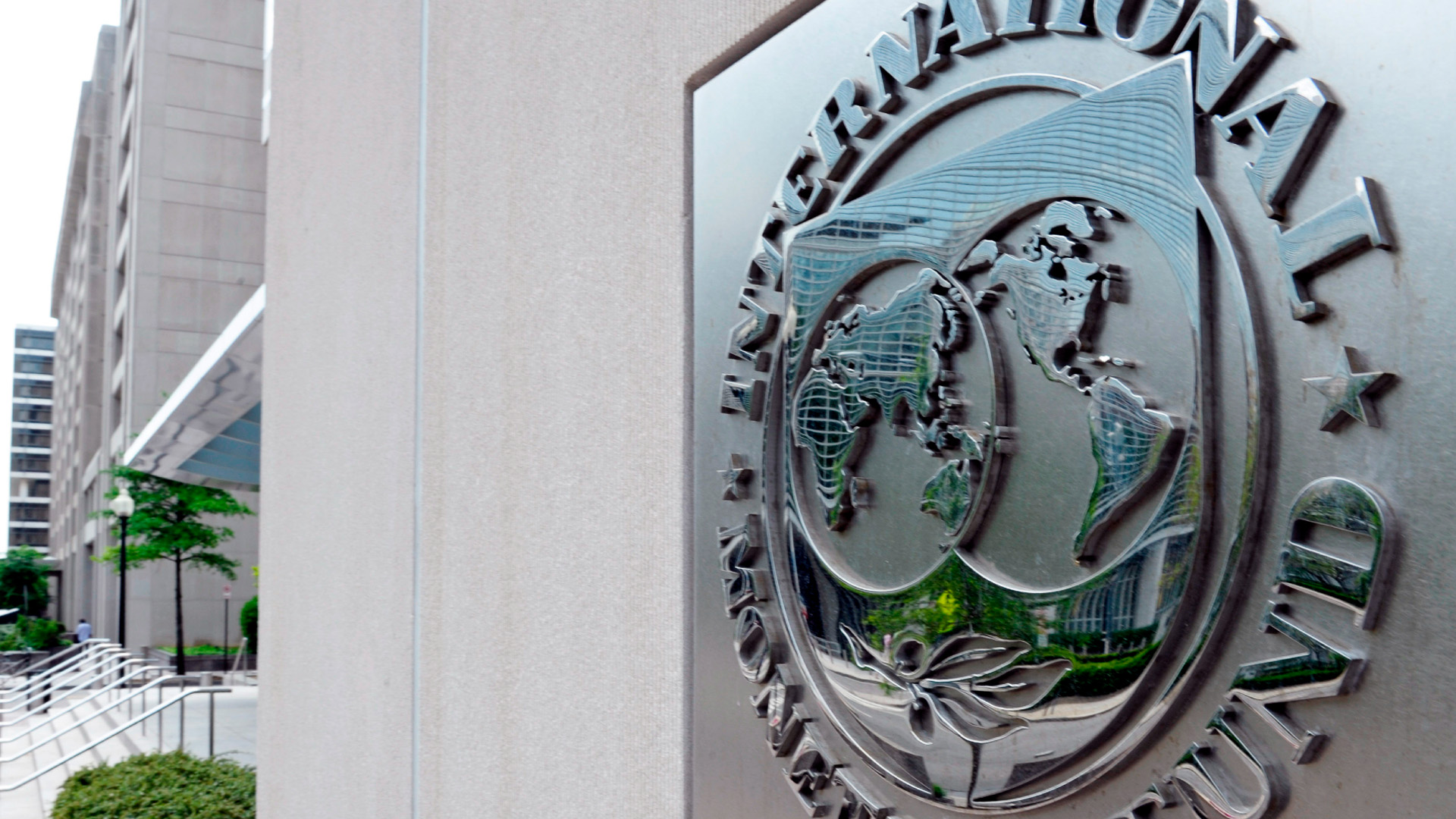 МВФ одобрил выделение Украине нового транша в размере 690 млн долларов
