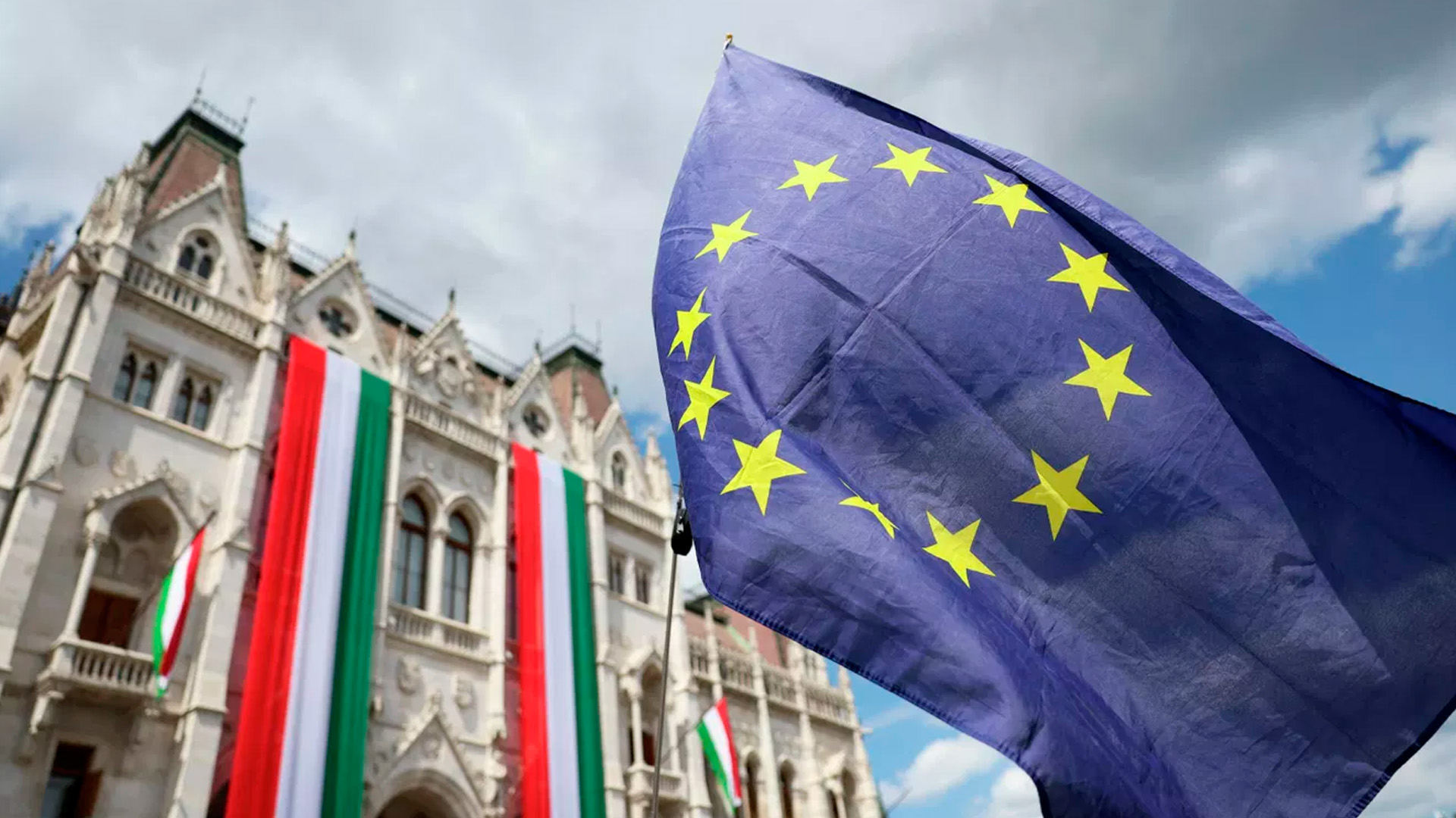 Венгрия заблокировала продвижение переговоров о вступлении Украины в ЕС