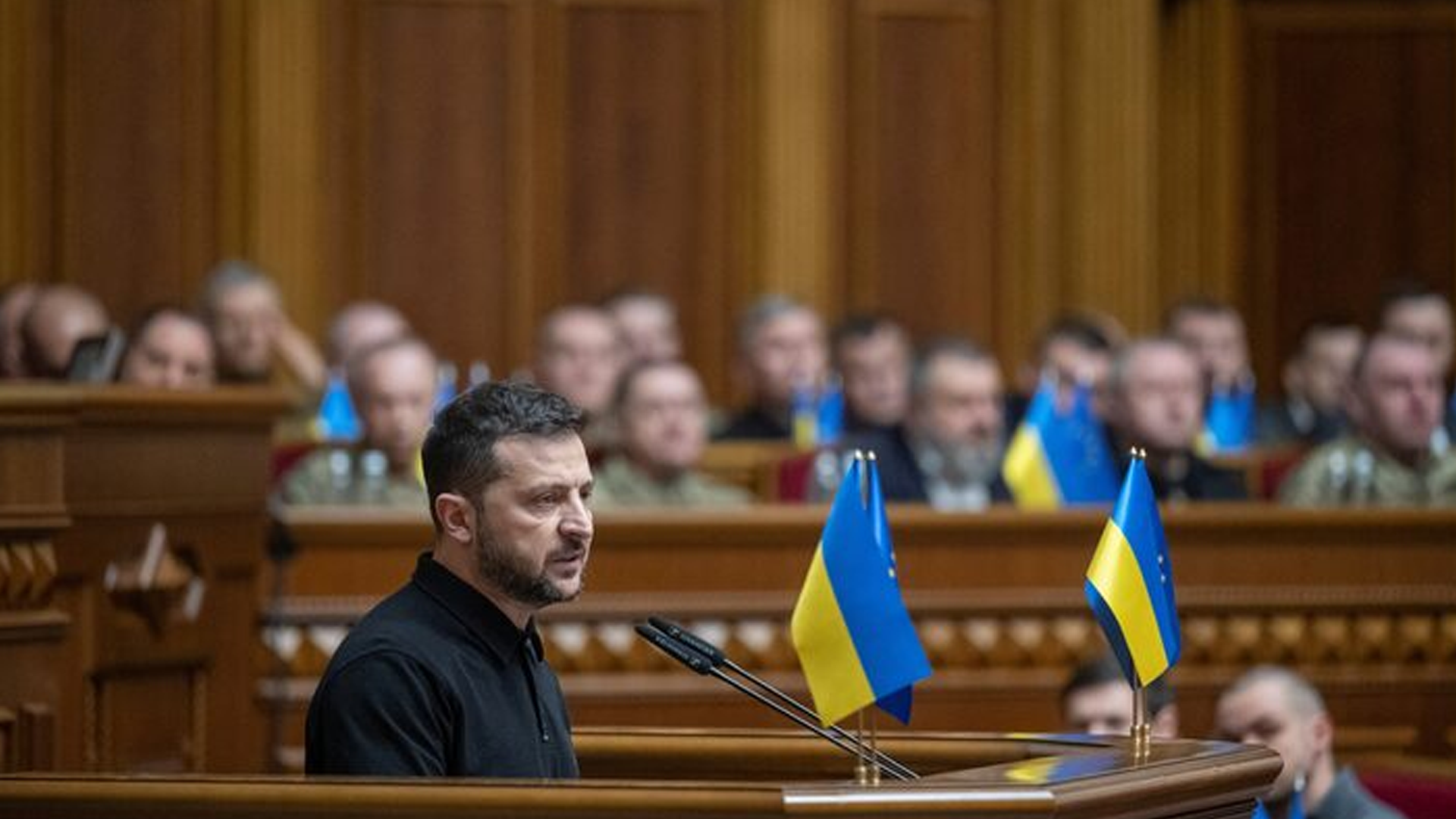 Зеленский внес в Раду представления о назначении глав МОУ и МИД