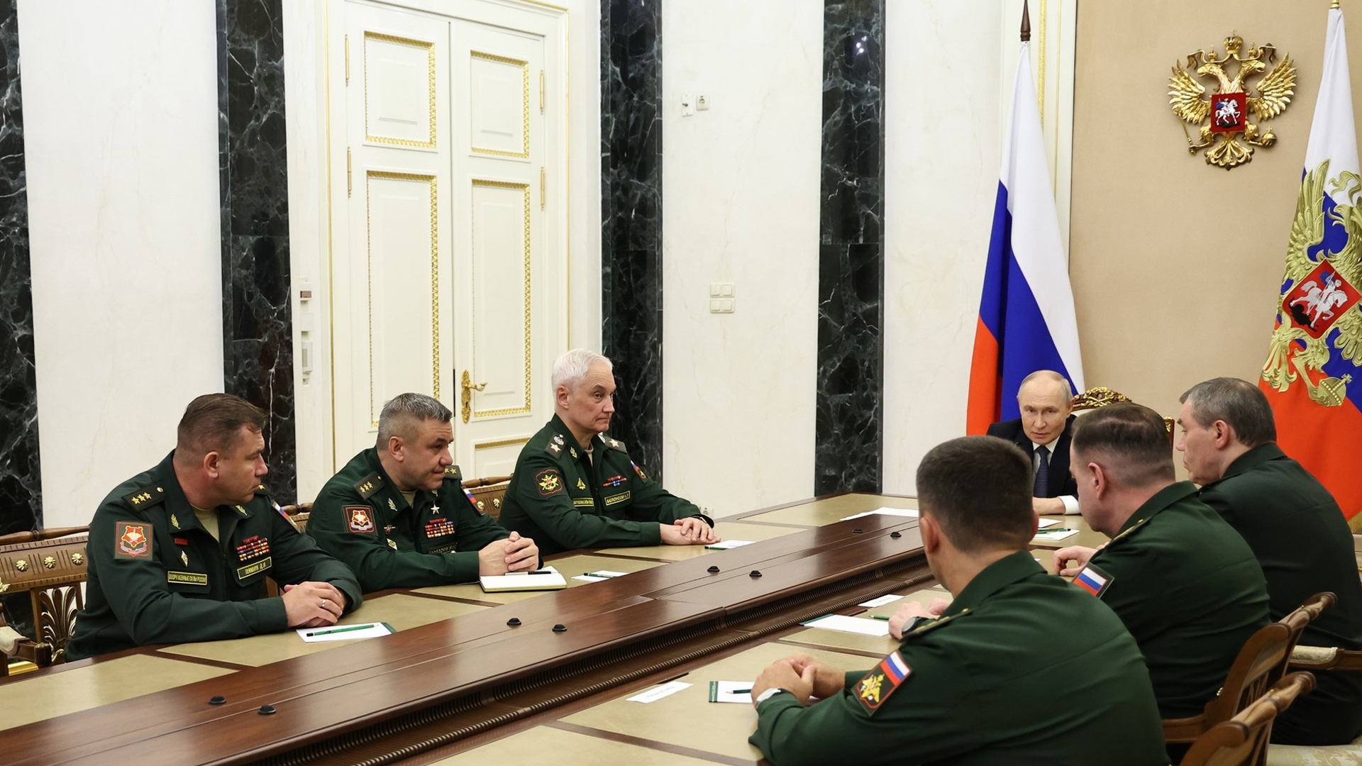 Эксперт объяснил цель кадровых перестановок в МО РФ