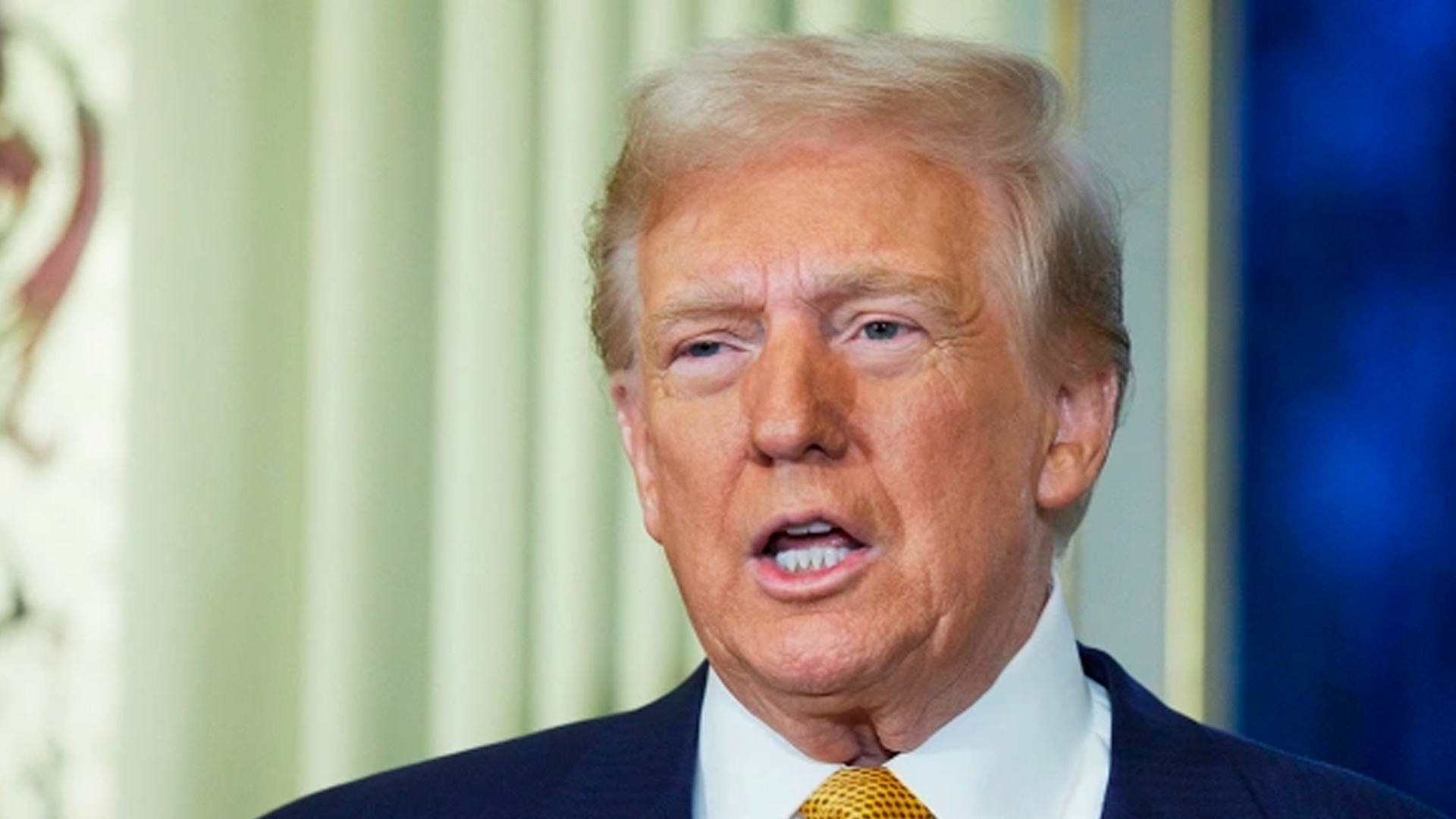 Трамп сообщил о начале переговоров с Ираном