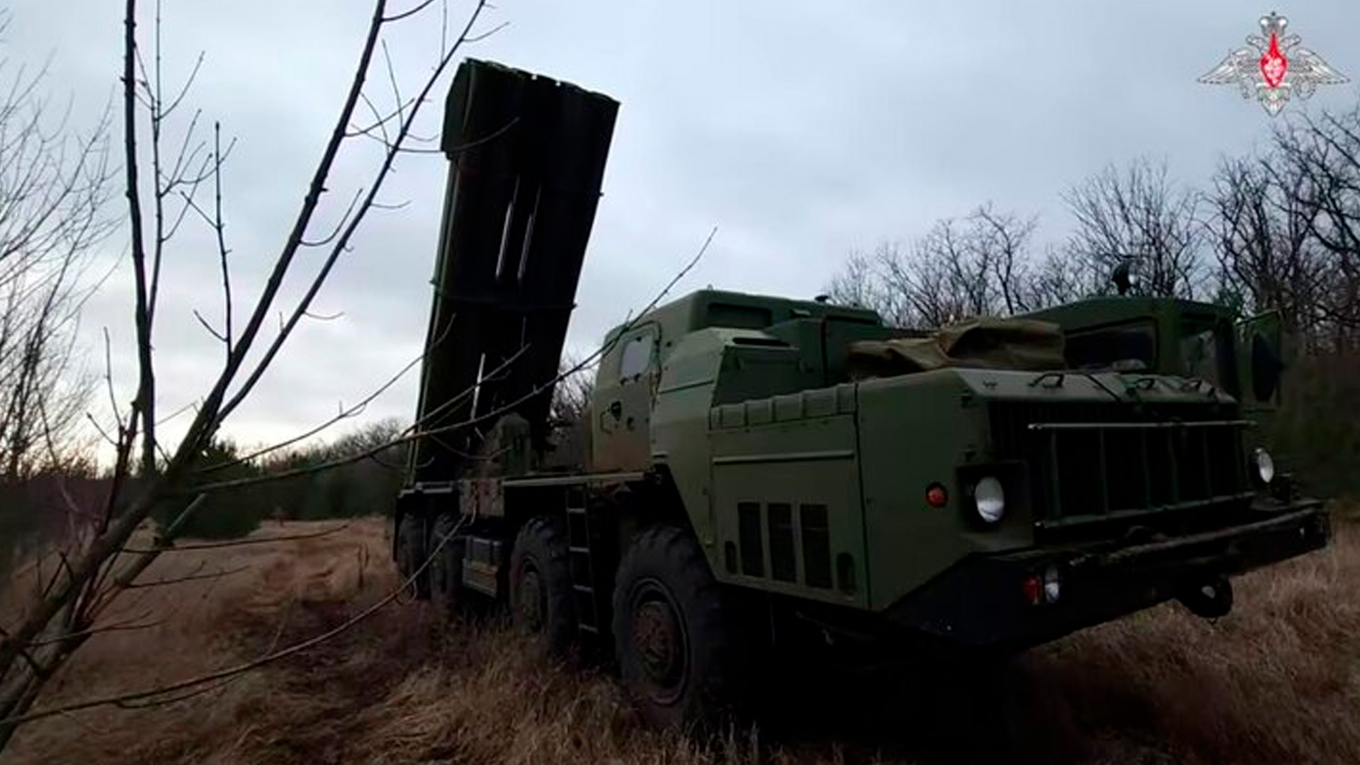 ВС РФ поразили сухогруз с военным имуществом и топливные терминалы в Одесской области