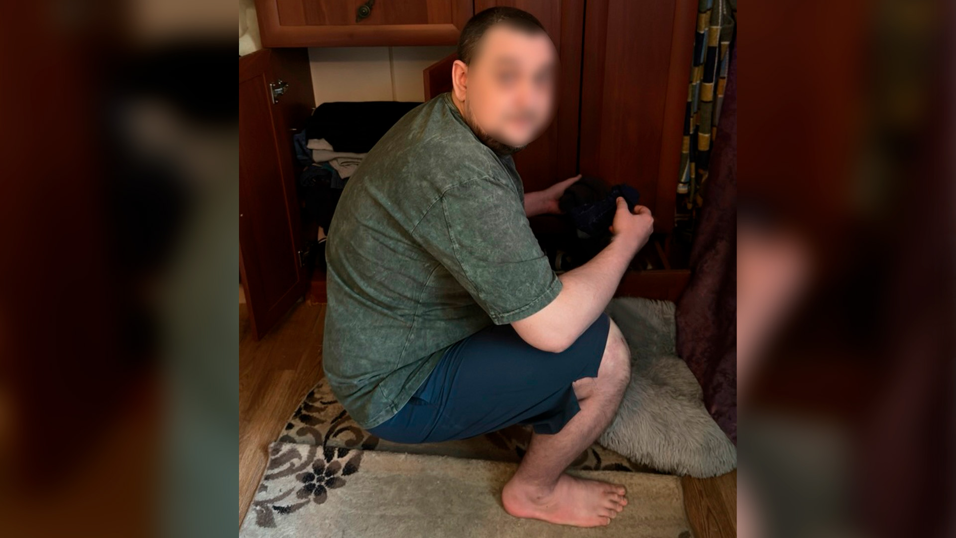 Осужденный за наркоторговлю кузбассовец 8 лет прятался от полиции в диване и играл в компьютер