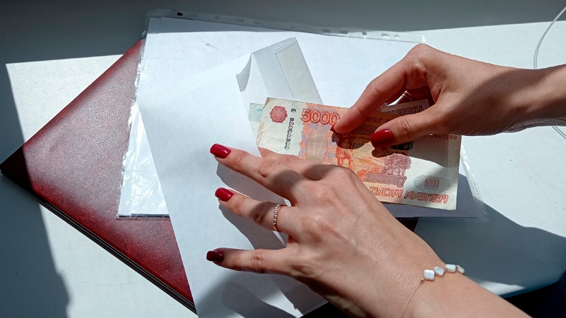 «Обеление» забуксовало: почему рынок труда не изжил теневую занятость