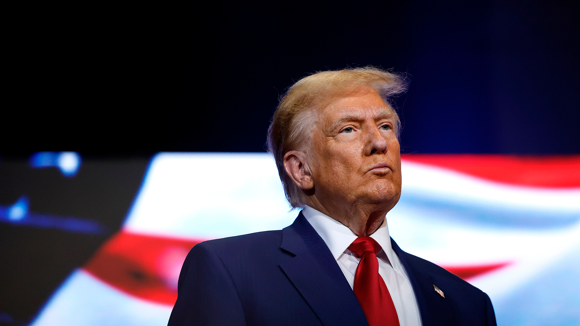 Трамп призвал Зеленского прекратить удары по российским НПЗ