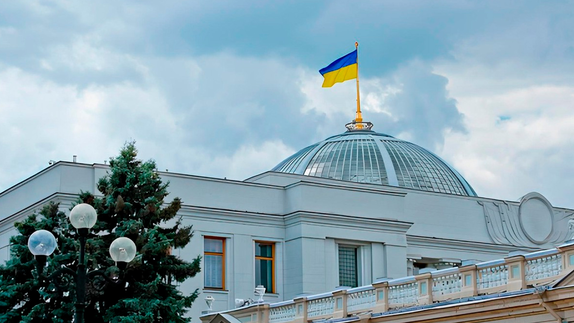 Уиткофф и Кушнер привезли в Киев более жесткие условия мира, признали в Раде