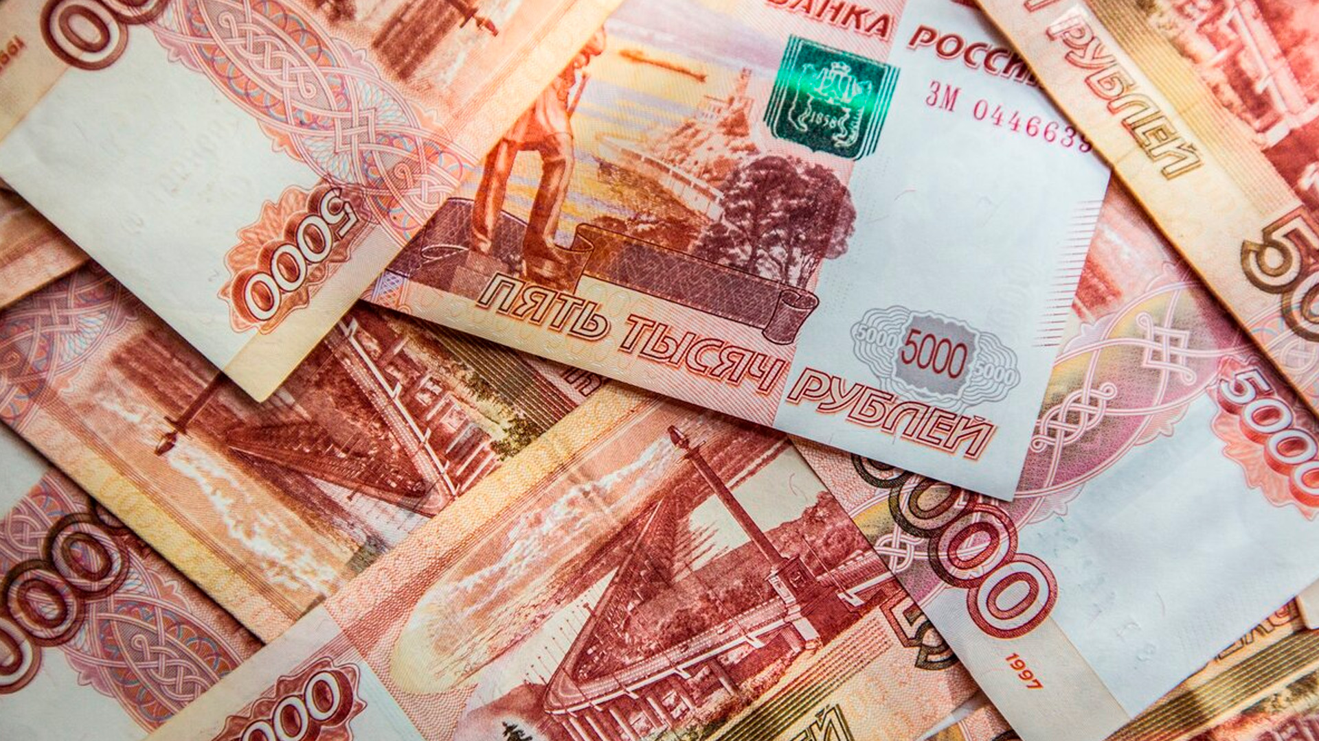 В России ввели жесткие ограничения на вывоз наличных и золота в страны СНГ и ЕАЭС