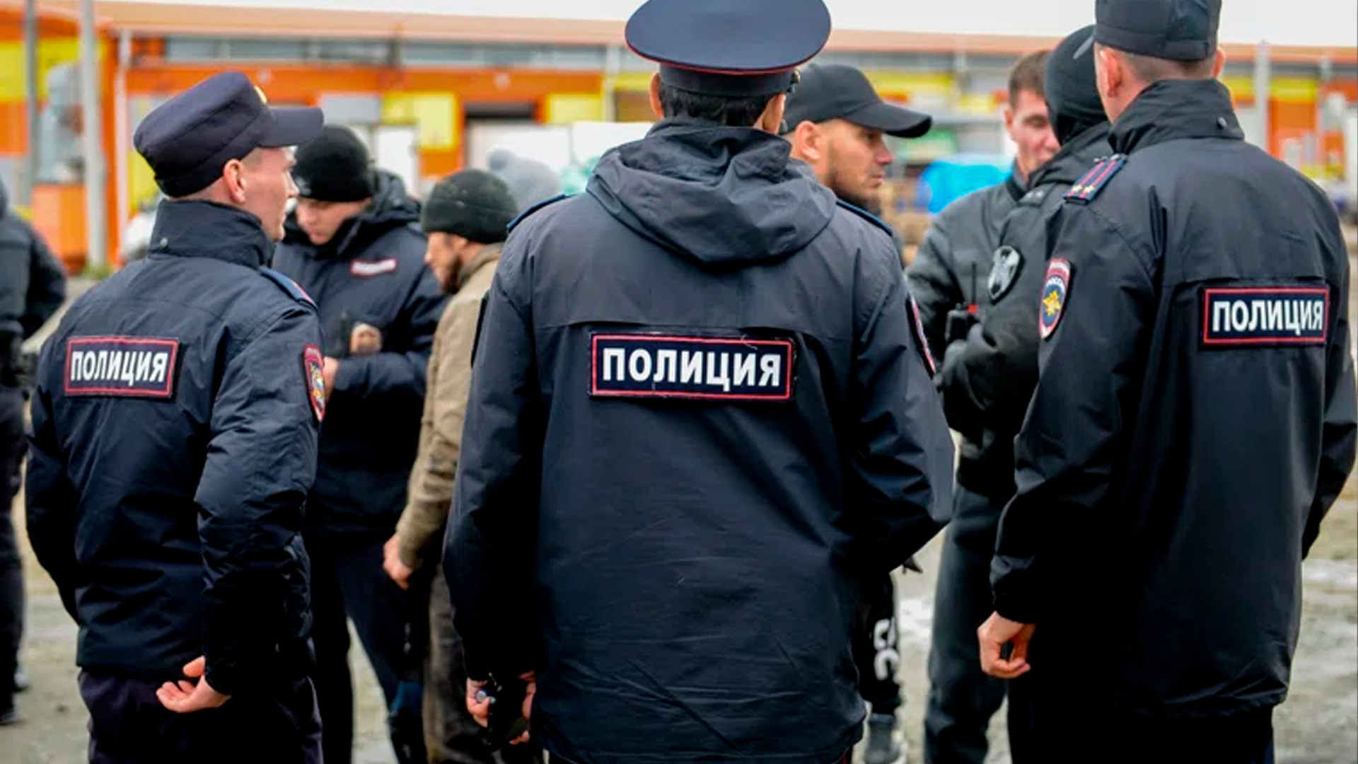 Стало известно, в каком случае полиция может проверить документы на улице