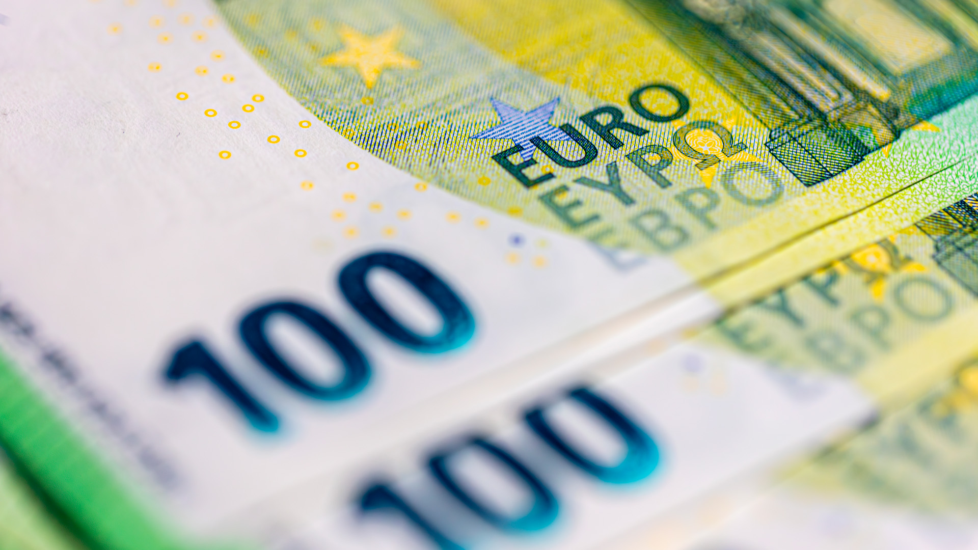 ЕК перечислила Украине более 1 млрд евро на закупку дронов и ракет